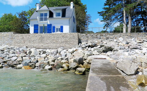 Les Embruns: Water, Lucht, Wolk, Watervoorraden, Gebouw, Venster, Fabriek, Natuur, Boom, Blauw