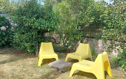 Pont L'Abbé 608: Geel, Plastic, Buitenmeubels, Schaduw, Tuin, Stoel, Backyard