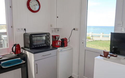 Ti an Aod: Eigendom, Cabinetry, Venster, Toestel Van De Keuken, Keuken, Huishoudapparatuur, Cooktop, Fornuis, Gasfornuis, Klok