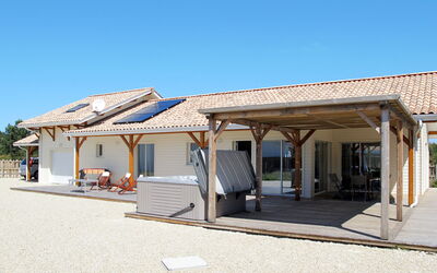 La Roseraie (Mvt135)