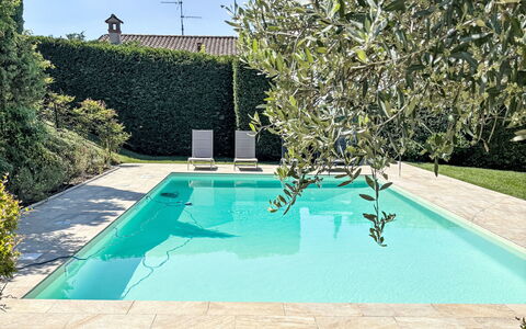 Ca' Del Vento: Zwembad, Blauw, Toevlucht, Samengesteld Materiaal, Schaduw, Buitenmeubels, Tegel, Eco Hotel, Flagstone, Backyard