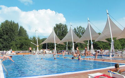 Balatonfured 603: Water, Lucht, Wolk, Zwembad, Vrije Tijd, Boom, Recreatie, Pret, Badplaats