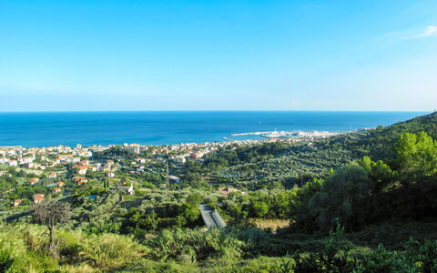 Pietra Ligure 612: Lucht, Water, Wolk, Fabriek, Plantengemeenschap, Ecoregio, Azure, Natuurlijk Landschap, Zonlicht, Land Lot