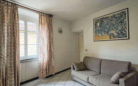 Gallesio (Flg213): Flooring, Interieur Ontwerp, Verdieping, Hout, Meubilair, Kamer, Plafond, Appartement, Woonkamer, Bankstel