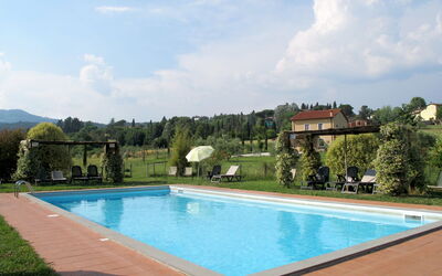 Lucca 656: Zwembad, Eigendom, Onroerend Goed, Gebouw, Landgoed, Vrije Tijd, Villa, Huis, Vakantie, Toevlucht