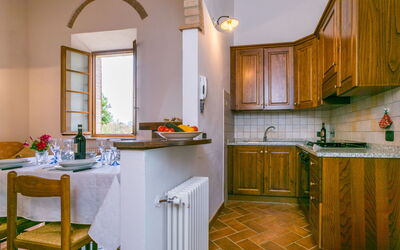 Villa Caggio 647.3: Meubilair, Cabinetry, Countertop, Hout, Tafel, Verlichting, Keuken, Architectuur, Interieur Ontwerp, Wastafel