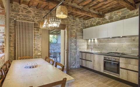 Aurora: Eigendom, Kamer, Gebouw, Plafond, Meubilair, Interieur Ontwerp, Verdieping, Countertop, Keuken, Onroerend Goed