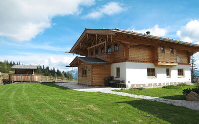 Forstau 601: Wolk, Lucht, Fabriek, Gebouw, Eigendom, Venster, Huis, Boom, Land Lot, Natuurlijk Landschap