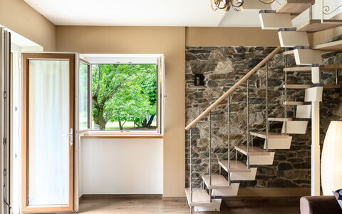 Di Pipot: Eigendom, Kamer, Interieur Ontwerp, Plafond, Muur, Trap, Verdieping, Gebouw, Huis, Architectuur