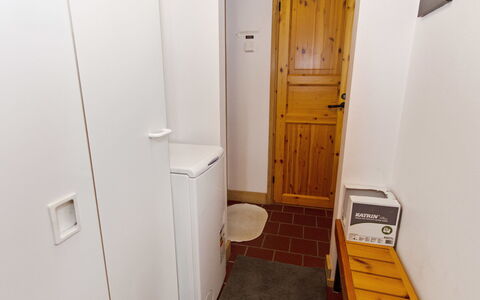 Hiisiranta D1: Meubilair, Stoel, Buitenmeubels, Tafel, Hout, Buitentafel, Keuken En Eettafel, Schaduw, Tuin, Paraplu