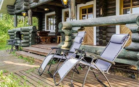 Savilahti: Meubilair, Stoel, Buitenmeubels, Tafel, Hout, Buitentafel, Keuken En Eettafel, Schaduw, Tuin, Paraplu