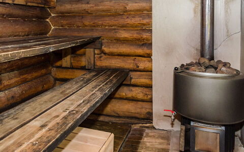 Savilahti: Meubilair, Stoel, Buitenmeubels, Tafel, Hout, Buitentafel, Keuken En Eettafel, Schaduw, Tuin, Paraplu
