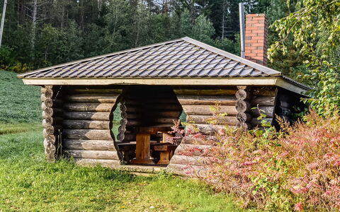 Savilahti: Meubilair, Stoel, Buitenmeubels, Tafel, Hout, Buitentafel, Keuken En Eettafel, Schaduw, Tuin, Paraplu