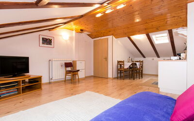 Accommodatie:&nbsp;Teodora 702.2