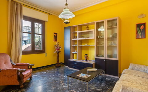 Dalia (Ptb130): Kamer, Geel, Eigendom, Woonkamer, Interieur Ontwerp, Gebouw, Meubilair, Huis, Plafond, Onroerend Goed