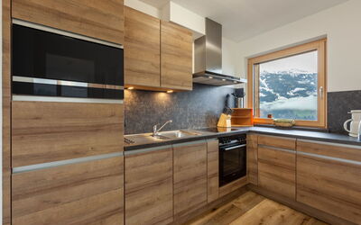 Apart Wurm 647.1: Countertop, Cabinetry, Meubilair, Kamer, Keuken, Eigendom, Interieur Ontwerp, Hardwood, Houten Vloer, Verdieping