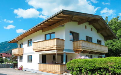 Stumm Im Zillertal 650: Huis, Eigendom, Gebouw, Huis, Onroerend Goed, Architectuur, Woongebied, Dak, Facade, Lucht