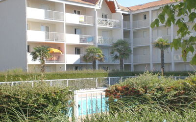 Vaux sur Mer 300