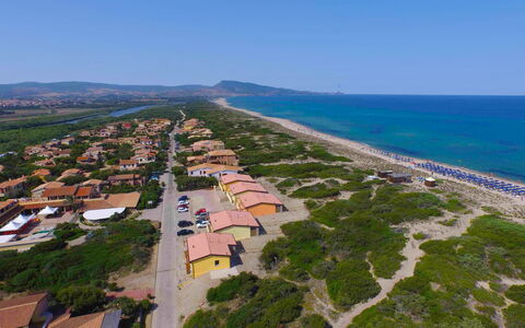 Baia delle Mimose: Luchtfotografie, Eigendom, Kust, Vogelperspectief, Zee, Woongebied, Onroerend Goed, Strand, Fotografie, Landschap