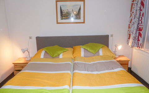 Eusch: Comfort, Hout, Gebouw, Interieur Ontwerp, Flooring, Bed, Verdieping, Hardwood, Onroerend Goed, Verf