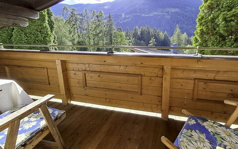Saalfelden am Steinernen Meer 613: Hout, Beits, Hardwood, Plank, Stoel, Balkon, Vernis, Timmerhout, Eco Hotel, Dek