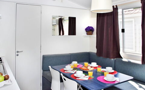 Rosolina Mare 620: Kamer, Eigendom, Interieur Ontwerp, Meubilair, Eetkamer, Purper, Tafel, Gebouw, Huis, Huis