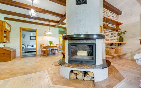 Zatylówka Dom Na Wyspie: Interieur Ontwerp, Hout, Flooring, Plafond, Meubilair, Verdieping, Kamer, Woonkamer, Lichte Inrichting, Stoel