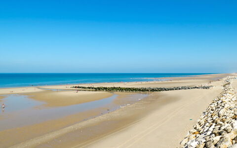 Les Sables D'Argent: Blauw, Lucht, Water, Zwemwater, Strand, Kust, Horizon, Zee, Kust En Oceanic Landvormen