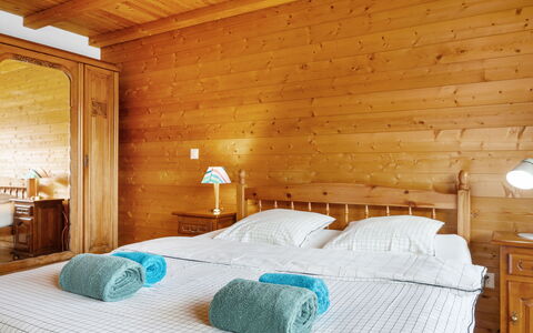 Les Crosets 606: Meubilair, Eigendom, Comfort, Gebouw, Hout, Textiel, Bed Frame, Bed, Verdieping, Flooring