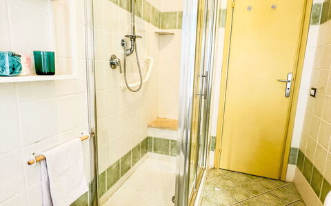 Accommodatie:&nbsp;Ambra 649.6