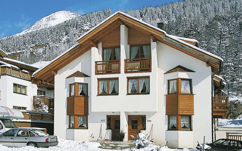 Sölden 731: Lucht, Gebouw, Sneeuw, Eigendom, Venster, Berg, Wit, Wiel, Huis, Helling