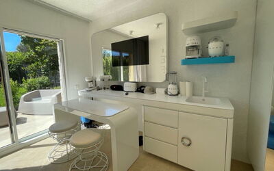 Accommodatie:&nbsp;House Boat Small 733.2