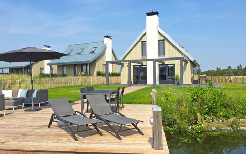 Oesterdam Resort: Lucht, Water, Fabriek, Eigendom, Venster, Wolk, Land Lot, Gebouw, Schaduw, Verblijf