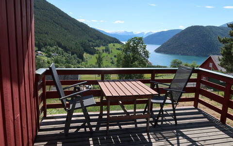 Hammaren: Lucht, Berg, Water, Fabriek, Wolk, Boom, Hout, Hek, Veranda, Natuurlijk Landschap