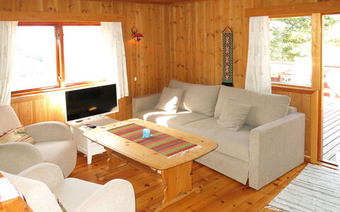 Hammaren: Meubilair, Bankstel, Eigendom, Tafel, Hout, Interieur Ontwerp, Woonkamer, Slaapbank, Comfort, Gebouw