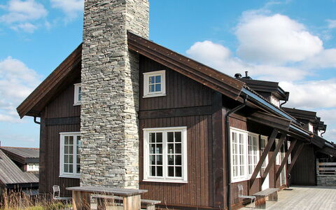 Havsdalsgrenda: Wolk, Lucht, Gebouw, Venster, Fabriek, Hout, Huis, Verblijf, Dak, Facade
