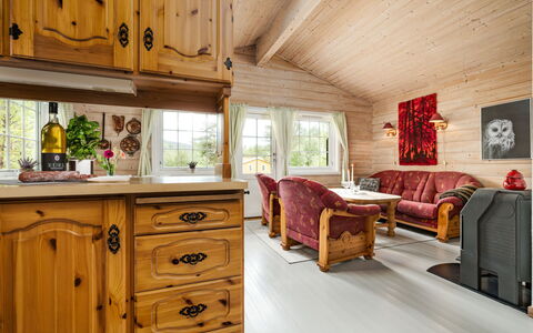 Solbakken: Meubilair, Eigendom, Cabinetry, Gebouw, Lade, Hout, Interieur Ontwerp, Verdieping, Flooring, Comfort