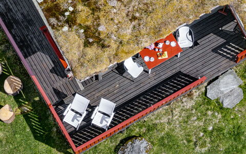 Fjellbris: Land Lot, Tuin, Werf, Buitenmeubels, Schaduw, Stoel, Landscaping, Dek, Hardwood, Backyard