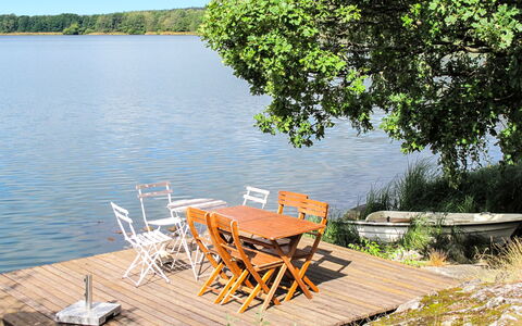 Ilandet: Water, Fabriek, Meubilair, Lucht, Tafel, Natuur, Natuurlijk Landschap, Hout, Boom, Meer