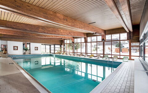 Thyon-Les Collons 644: Water, Zwembad, Gebouw, Huis, Interieur Ontwerp, Verdieping, Flooring, Vrije Tijd, Venster, Plafond
