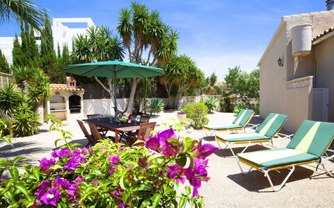 Alma: Eigendom, Toevlucht, Onroerend Goed, Gebouw, Vakantie, Huis, Plantkunde, Patio, Huis, Villa