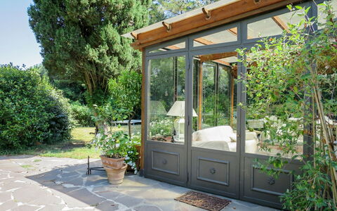 La Casa Vivente: Eigendom, Onroerend Goed, Gebouw, Plantkunde, Werf, Backyard, Huis, Landscaping, Tuin, Pergola