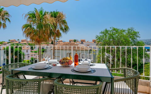 Venecia: Meubilair, Stoel, Tafel, Buitenmeubels, Keuken En Eettafel, Buitentafel, Schaduw, Balkon, Eco Hotel, Eetkamer