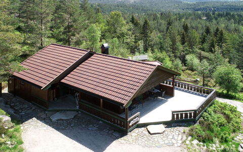 Skafjellstoga: Fabriek, Gebouw, Natuurlijk Landschap, Boom, Land Lot, Hout, Huis, Biome, Verblijf, Lucht