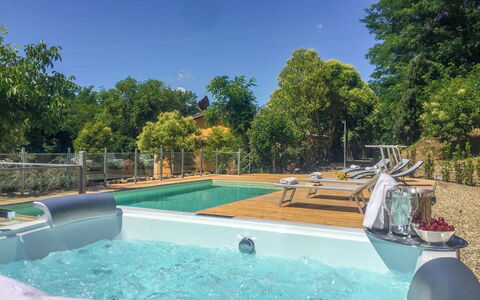 Villa Lavinia: Zwembad, Eigendom, Onroerend Goed, Vrije Tijd, Backyard, Water, Huis, Huis, Landgoed, Gebouw