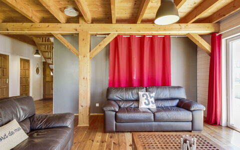 Pen-Guen: Bankstel, Meubilair, Tafel, Hout, Gebouw, Verlichting, Comfort, Interieur Ontwerp, Woonkamer, Boom