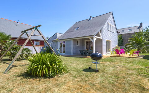 Pen-Guen: Eigendom, Huis, Huis, Onroerend Goed, Land Lot, Verblijf, Gazon, Gras, Werf, Dak