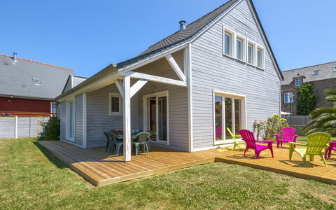 Pen-Guen: Lucht, Fabriek, Gebouw, Venster, Huis, Schaduw, Land Lot, Hout, Gras, Buurt