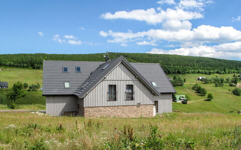 Na Pomezkách: Eigendom, Huis, Land Lot, Huis, Landelijk Gebied, Boerderij, Verblijf, Grasland, Boerderij, Gras