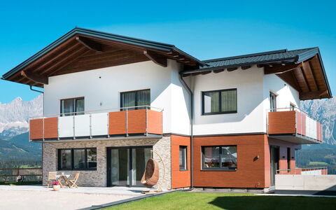 Schladming 620: Lucht, Gebouw, Venster, Fabriek, Huis, Boom, Land Lot, Stedelijk Ontwerp, Buurt, Woongebied